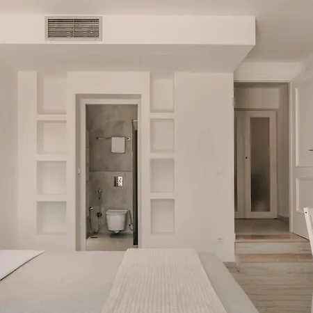 Dafnidi Αννινάτα