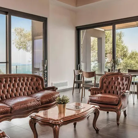 Dafnidi Villa *